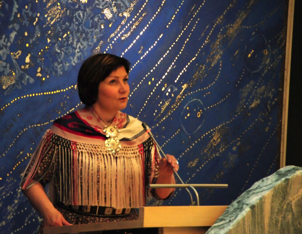 Språkteknologi var i fokus da sametingspresident Aili Keskitalo valgte Paris-konferanse framfor Sametingets plenum.
 Foto: Stein Torger Svala