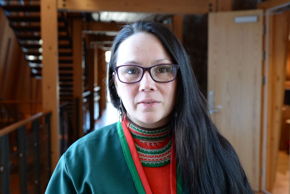 NRL kommer til å foreslå kandidater selv om staten «tar alt». Ellinor Marita Jåma er leder for Norske reindriftsamers landsforbund (NRL). Hun er også sametings­representant for det sørsamiske samepolitiske partiet Åarjel-Saemiej Gïelh, som samarbeider med NSR, Senterpartiet og Flyttsamelista om sametingsråd. Til høsten går Jåma inn i sametingsrådet og erstatter Berit Marie P. E. Eira som da har sittet to år for Flyttsamelista. Dette er en del av avtalen som de fire partiene inngikk etter valget i 2017.