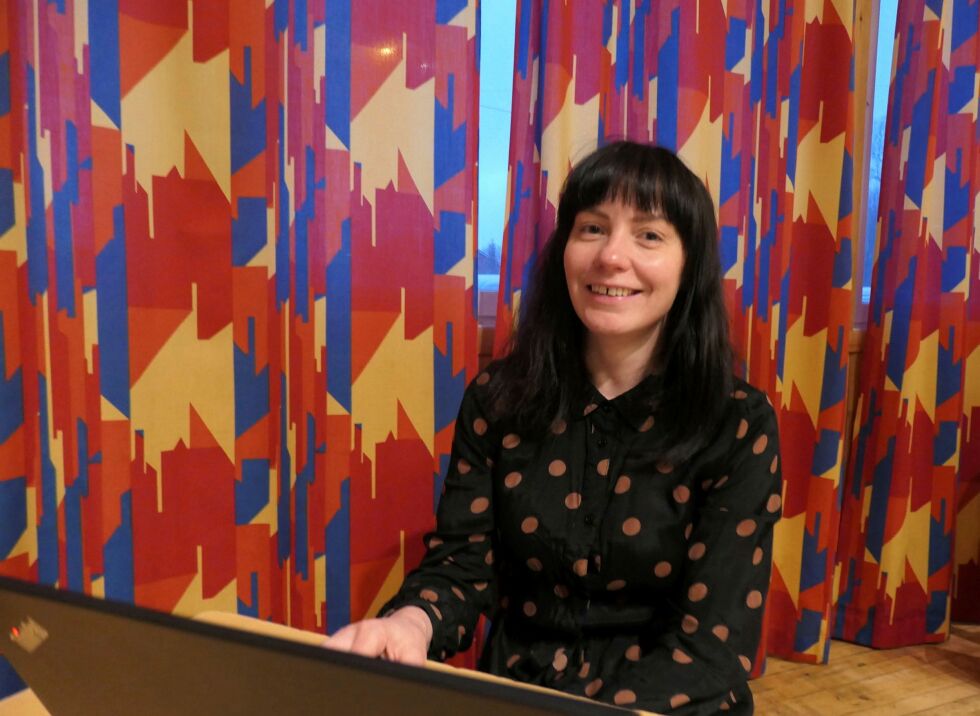 Prosjektleder Marit Meløy føler at både organisasjonen og politikerne i Karasjok arbeider mot samme mål, og nå settes fokus på tjenesteytelsene.
 Foto: STEIN TORGER SVALA