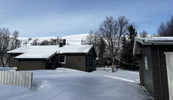 Eiendomssalg i april