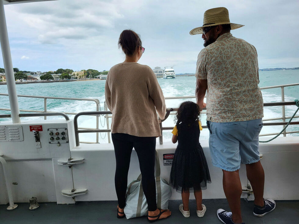 Katamaraner tar turister til ulike steder. Her er det retur til sentrum fra Devonport.
 Foto: Beate Heide