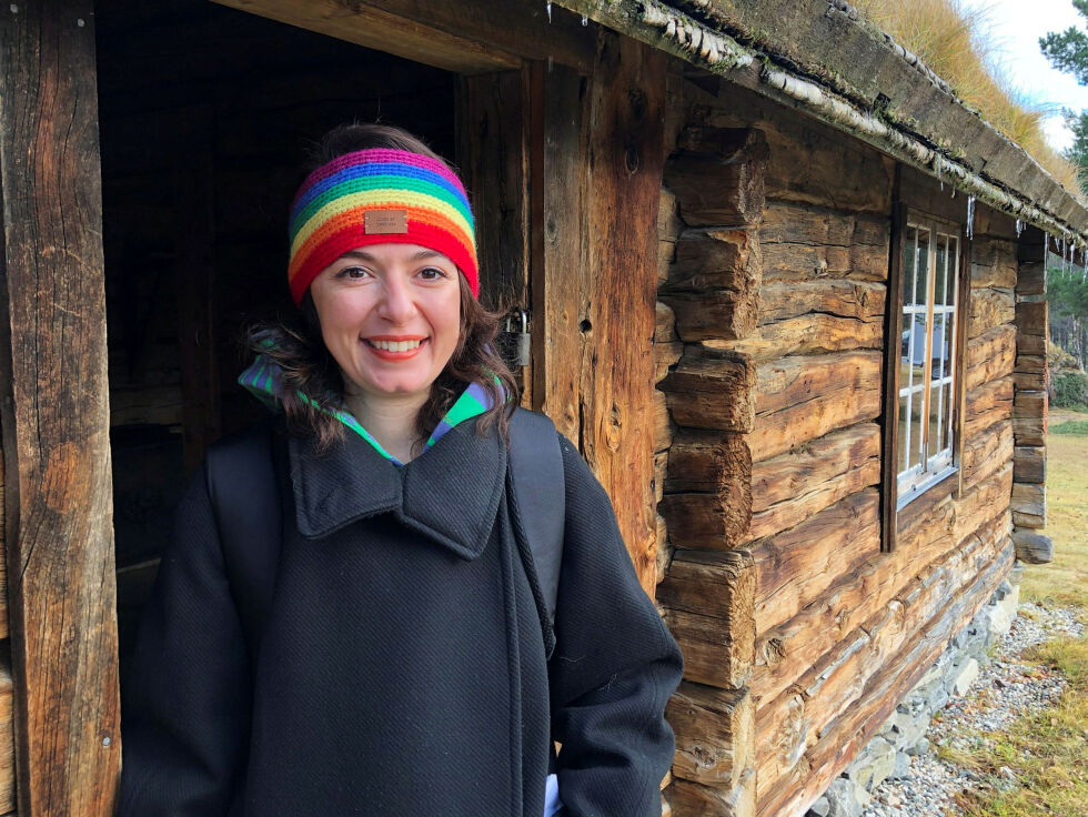 Nertila Stringa fra Likestillingssenteret KUN tilbød mange kommuner i Finnmark et gratisseminar om vold i nære relasjoner, men de to samiske kjernekommunene takket nei av ukjente grunner.
 Foto: Stein Torger Svala