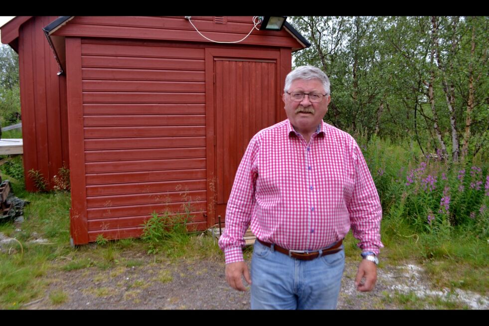 – Vi prøver etter beste evne, og anlegget begynner å bli noen år, sier styreleder Olav Skår i Gjeddevann avløps- og vannverk SA. Han imidlertid ikke helt enig i at  det har vært dårlig vannkvalitet siden mai.
 Foto: Tom Hardy