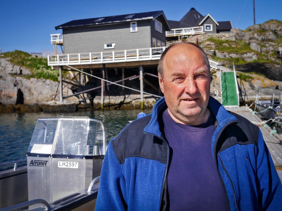 Etter å ha arbeidet som fisker i 47 år har Kjell Ingebrigtsen i Skarsvåg nå bygd opp sitt eget anlegg for å drive med fisketurisme.
 Foto: Geir Johansen