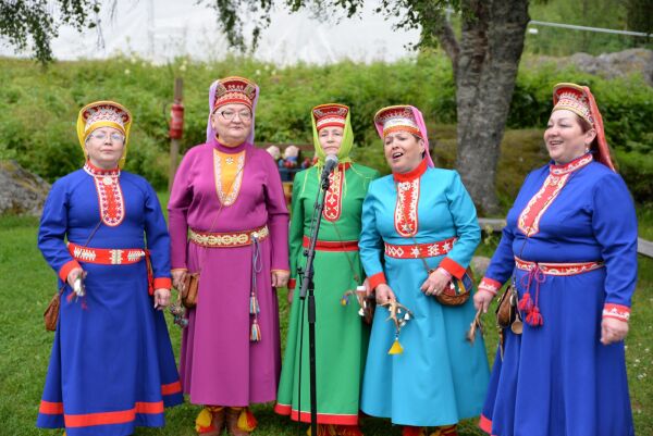 Kildinsamene stjal åpningsshowet