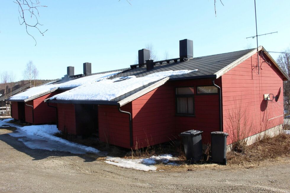 Dette rekkehuset i Jeaggeluodda like ved Scandic hotell i Karasjok, vil bli jevnet med jorda og erstattet med et nytt modulbygg.
Foto: Elise Embla Scheele