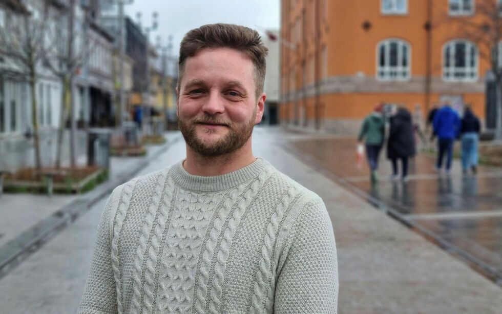 Kai Petter Johansen i Ruijan kvääniliitto inviterer til kvænsk kulturleir i Kvænangen.
 Foto: Pressefoto