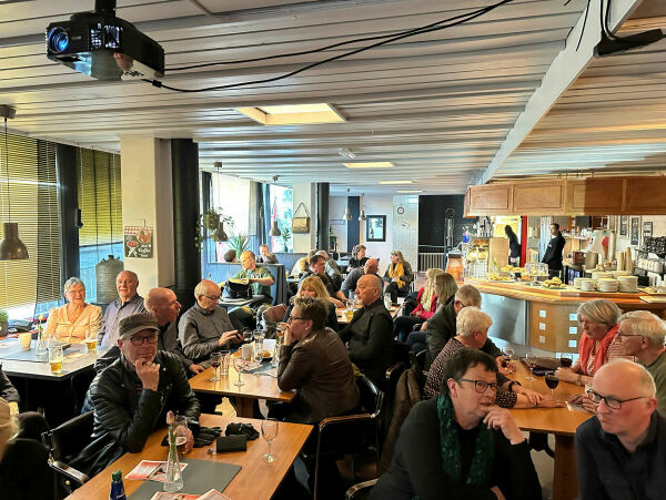 Rød pub i Kirkenes