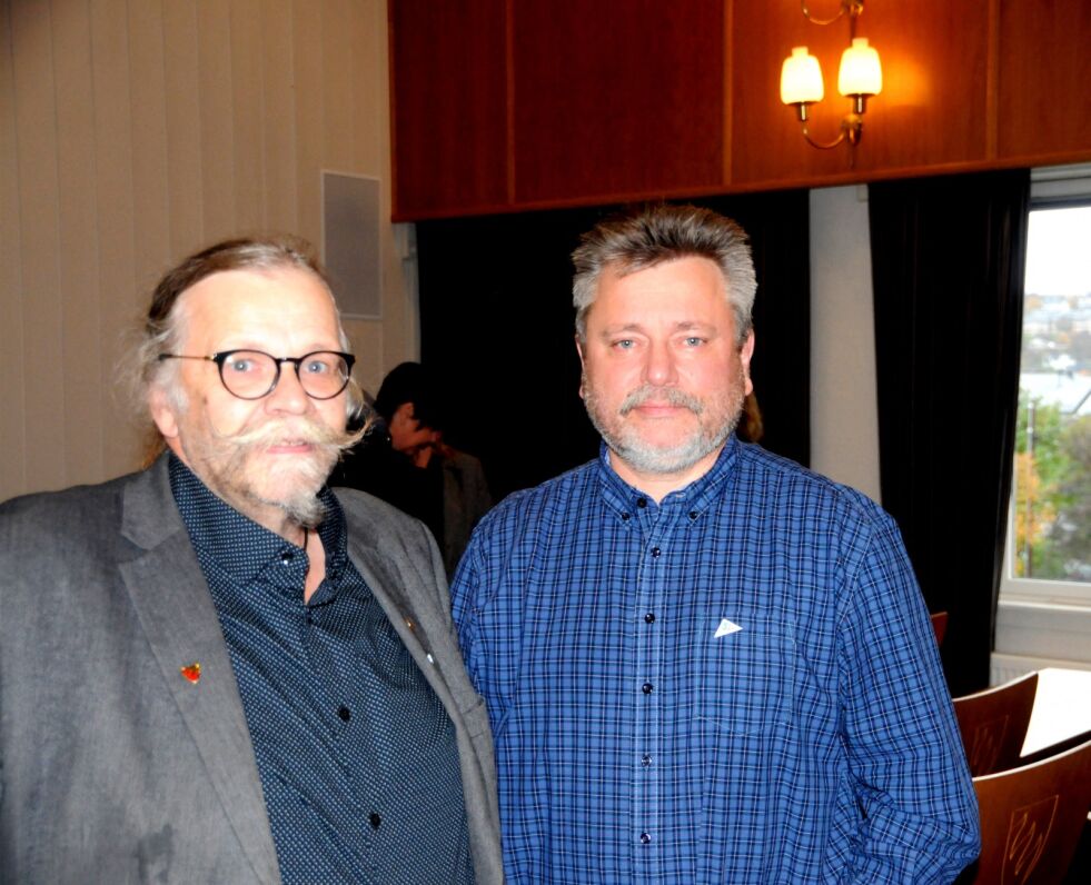 Kurt Wikan (SP) og Pål Gabrielsen (SV) ble nedstemt da de ikke ville selge skolen i Neiden, men heller la den huse kommunalt ansatte i ulike sektorer.
 Foto: Hallgeir Henriksen
