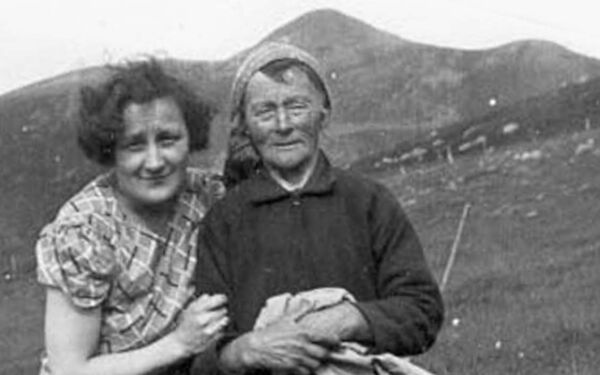 Får gravminne etter 72 år