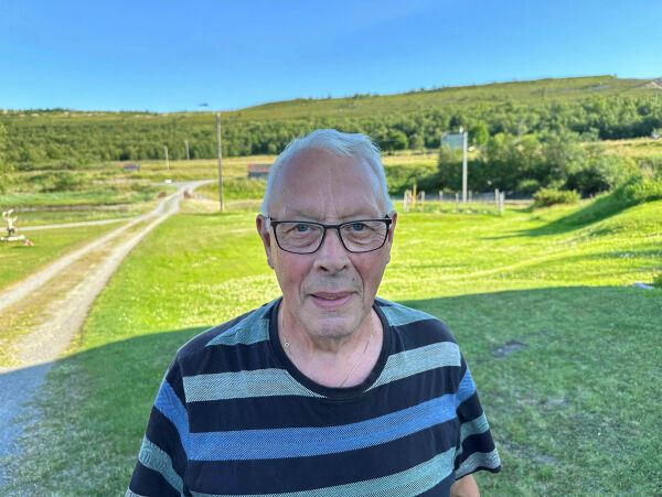 Plutselig fikk bygda fast dekke