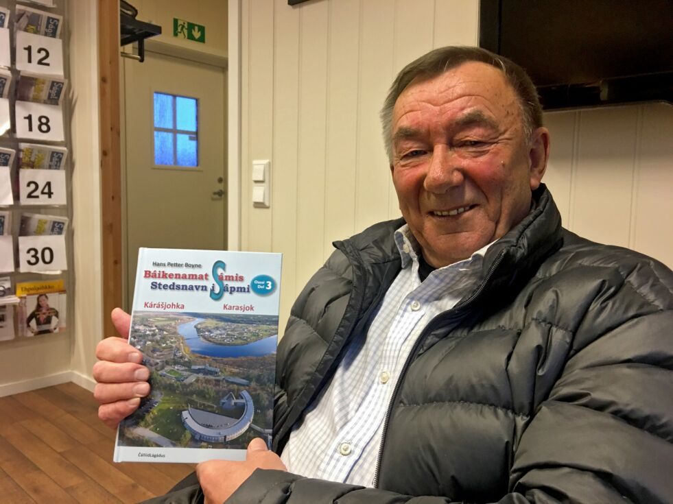 Han Petter Boyne har tatt for seg stedsnavnene i noen av elvedalene i Karasjok kommune.
 Foto: Stein Torger Svala
