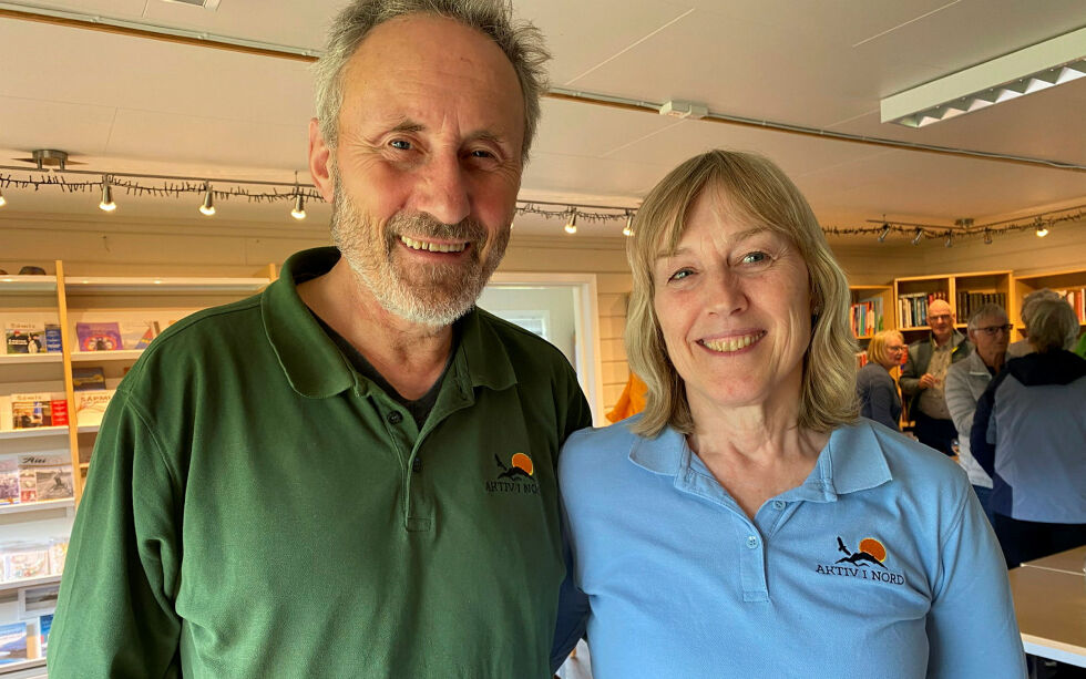 Samboerparet Anita Fredheim og Jan Grønseth blir ikke rike på penger av å arrangere reiser til Finnmark. Men kjærligheten til Nord-Norge veier opp for det.
 Foto: Thor Thrane