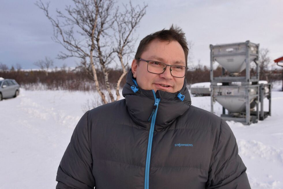 Tom-Ørjan Nikolaisen har slitt med NAV i litt over ett år så nå har venner av han opprettet en spleis for han og familien. FOTO: KRISTIN HUMSTAD.