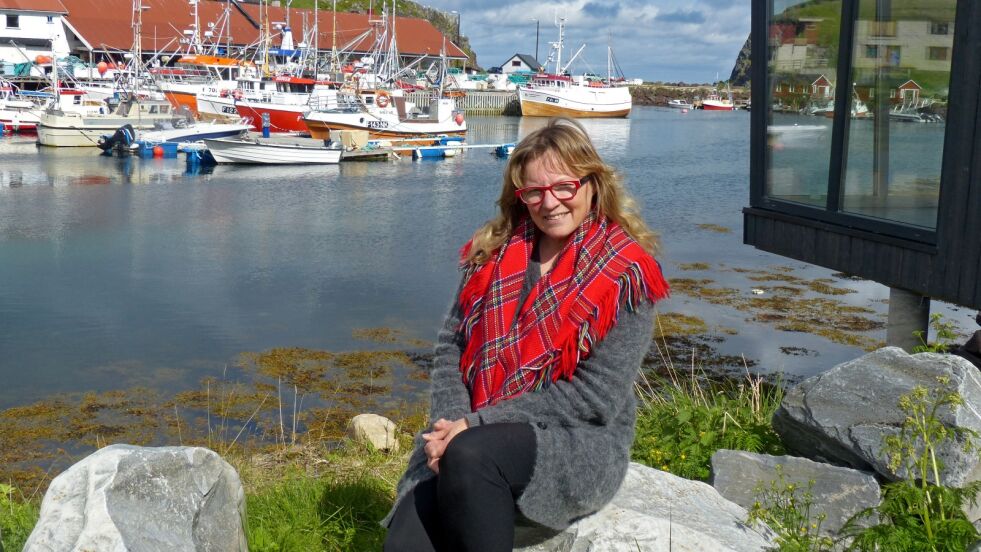 Árran Nordkapp ligger i særs naturskjønne omgivelser; like ved havna i Kamøyvær.
 Foto: Geir Johansen