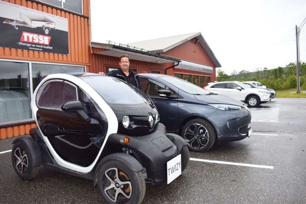 Morten Johnsen tror utbygging av ladestasjoner vil være med på at folk kan bruke nummer to bilen - som elbilen oftest er, mer som en førstebil.
 Foto: Birgitte Wisur Olsen