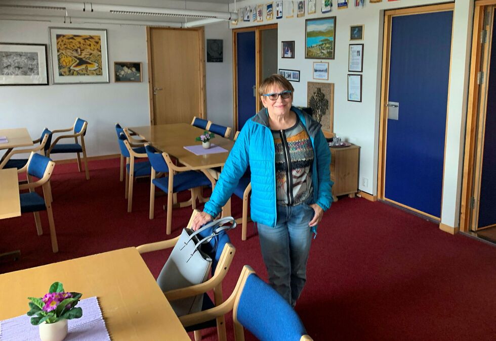 Leder Bjørg Pedersen fra eldrerådet i Porsanger er klar til å ta imot de eldre i Lions lokaler.
 Foto: Lars Birger Persen
