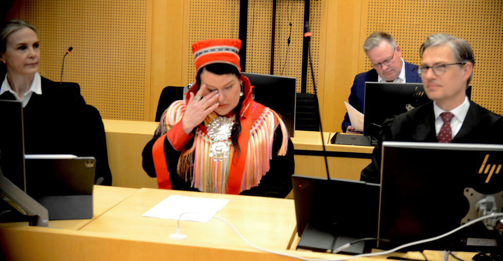 Sametinget tar dommen til etterretning, men stiller seg sterkt uenig i rettens vurderinger. Her er sametingspresident Silje Karine Muotka (NSR) på plass i Oslo tingrett, da rettssaken fant sted i mai 2025.
 Foto: Sunniva Katrine Bornøy
