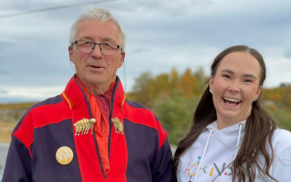 Mathis Nilsen Eira og Maren Benedicte Nystad Storslett hilser hjem.
 Foto: Presse