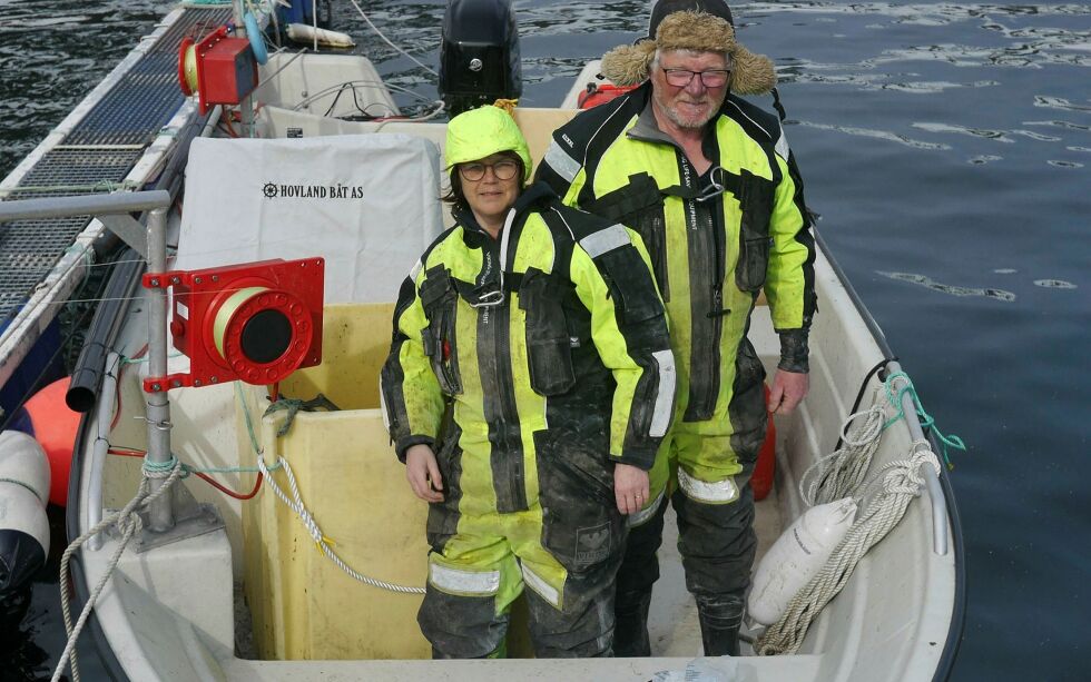 Med den­ne åpne båt­en har de nå fis­ket 7.700 ki­lo med torsk den­ne vår­en. I mid­ten av mai drar de sør­over igjen. FOTO: Geir Jo­han­sen