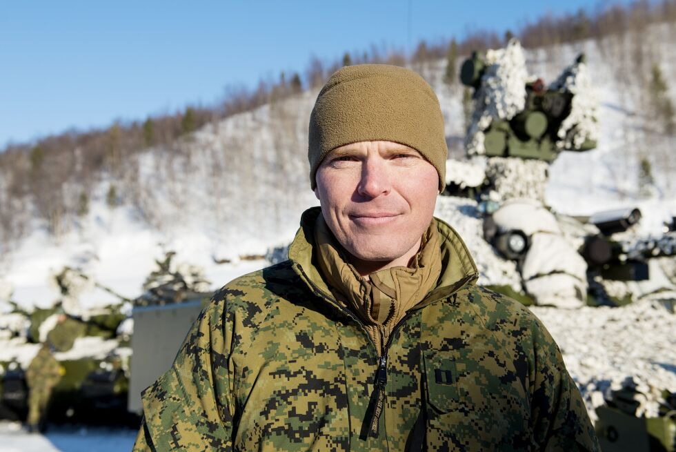 Kaptein Mark Edgar er kompanisjef for United States Marine Corps, som er underlagt norsk kommando under øvelsen. Edgar er meget fornøyd med området styrkene skal øve i.
 Foto: Frøydis Falch Urbye