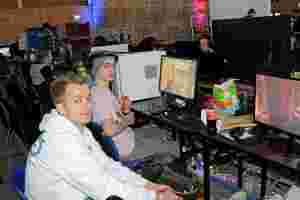 LAN trakk fullt hus