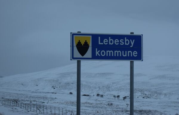 Ber kommunestyret pushe Davvi