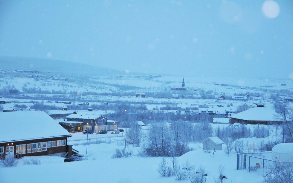 Kautokeino er i en sam­funns­kri­se som kre­ver til­tak i fle­re sek­tor­er, er bekymringsmeldingen fra statsforvalteren til de­par­te­men­tet og Hel­se­di­rek­to­ra­tet.
 Foto: Rita Heitmann
