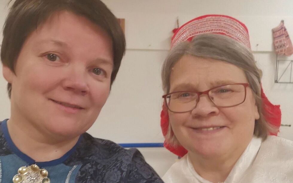 Menighetsrådsleder Ellen Aina Eira og nestleder Rávdná Turi Henriksen tar sterk avstand fra at predikant Levi Jensen ble invitert til å preke under en skolegudstjeneste. Vekkelsespredikanten opptrådte i kirka på personlig invitasjon fra sognepresten selv.
 Foto: Privat