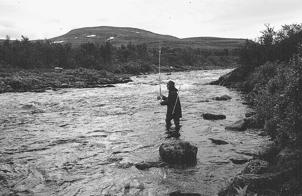 Kongsfjordelva har i mange år vært en god lakseelv, men de siste årene har det vært færre laks som har gått opp elva. Nå har også BJFF søkt om utvidet fredningssone ved munningen.
 Foto: Arkiv