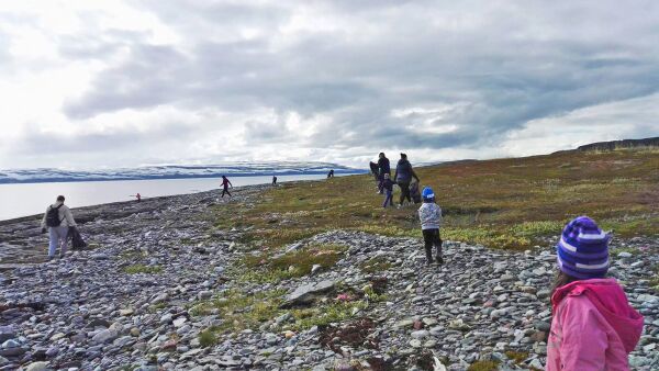 Inviterer til rydding av marint søppel fra strandlinja i Lebesby