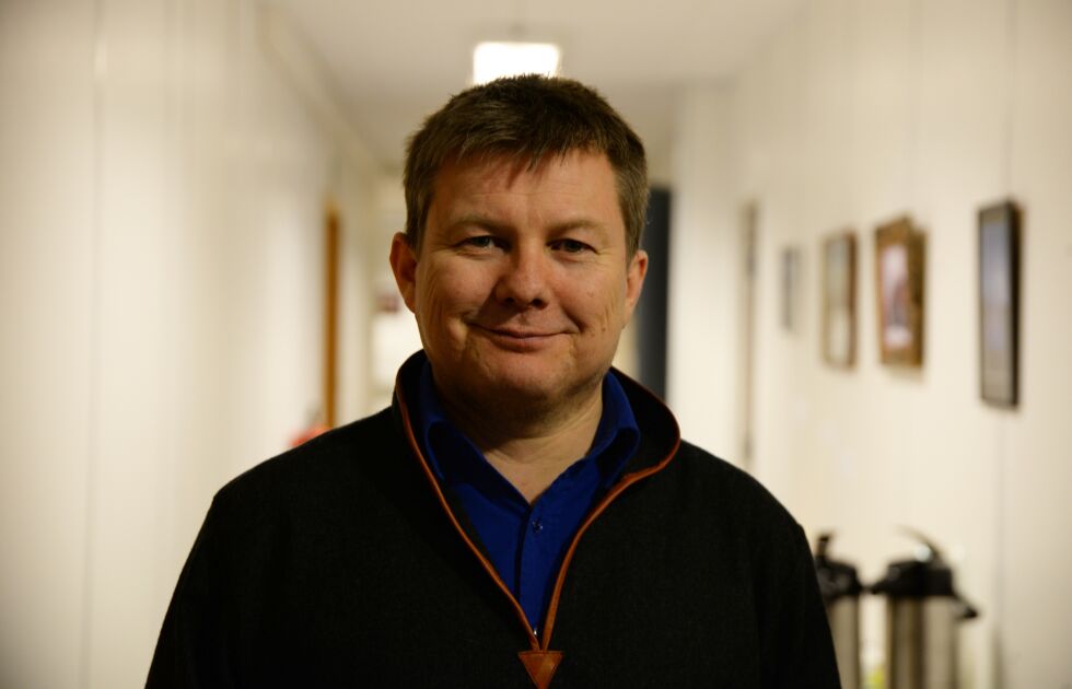 Direktør ved Árran lulesamisk senter Lars Magne Andreassen kan ansette språkmedarbeider (giellatjiehppi) i barnehagen.
 Foto: Steinar Solaas