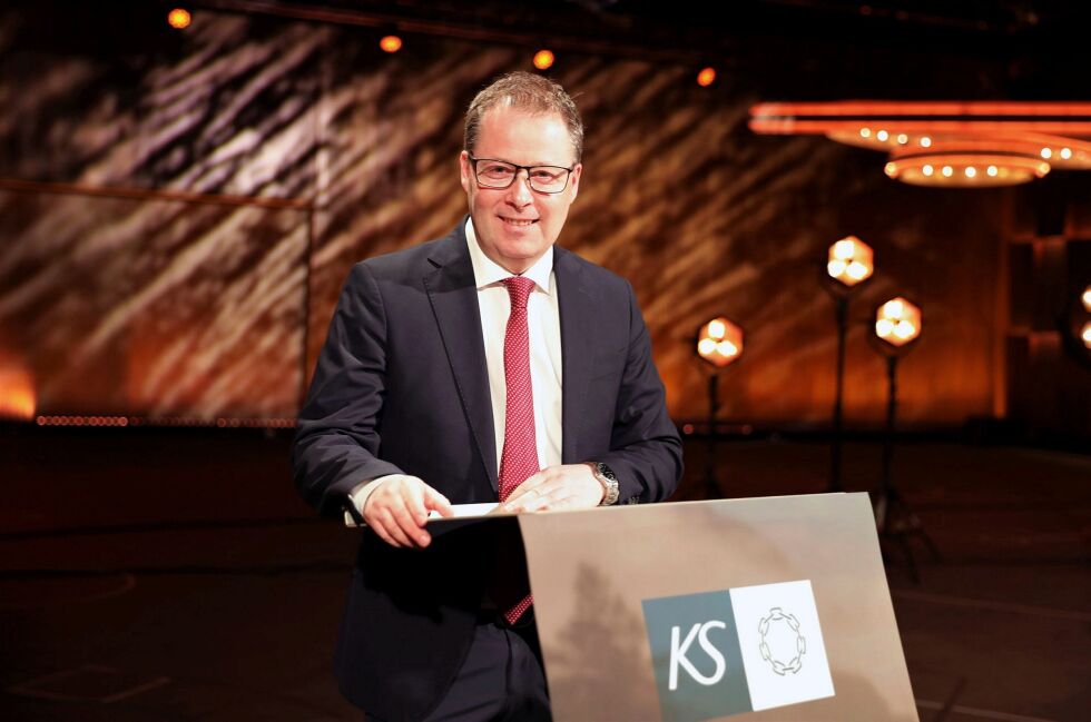 Bjørn Arild Gram (Sp) er Norges nye forsvarsminister.
 Foto: KS