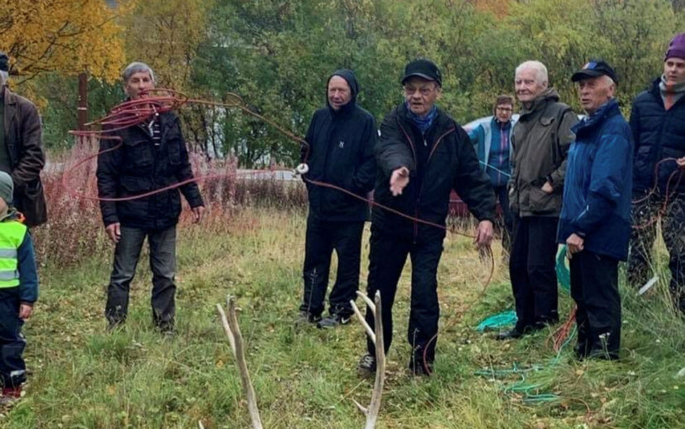 Tana eld­re­råd trek­ker frem ar­bei­det som gjø­res i egen kom­mu­ne med byg­de­ka­fe­er i regi av Fri­vil­lig­sen­tra­len og Frisk­livs­sen­tra­len.
 Foto: Privat