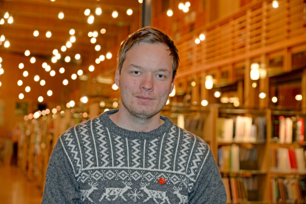 Kun to dager før kommunestyremøtet meldte ordfører Johan Vasara inn omstilling i Kautokeino som ekstra-sak.
– Vi må få på plass noen fullmakter fra kommunestyret til formannskapet og rådmannen, for å raskt få på plass en prosjektorganisasjon og -gruppe, samt engasjere en prosjektleder. Da kan vi få i gang prosessen nå, og slipper å vente til neste kommunestyremøte som er i mars, forklarer Vasara.
Foto: Steinar Solaas (arkiv)