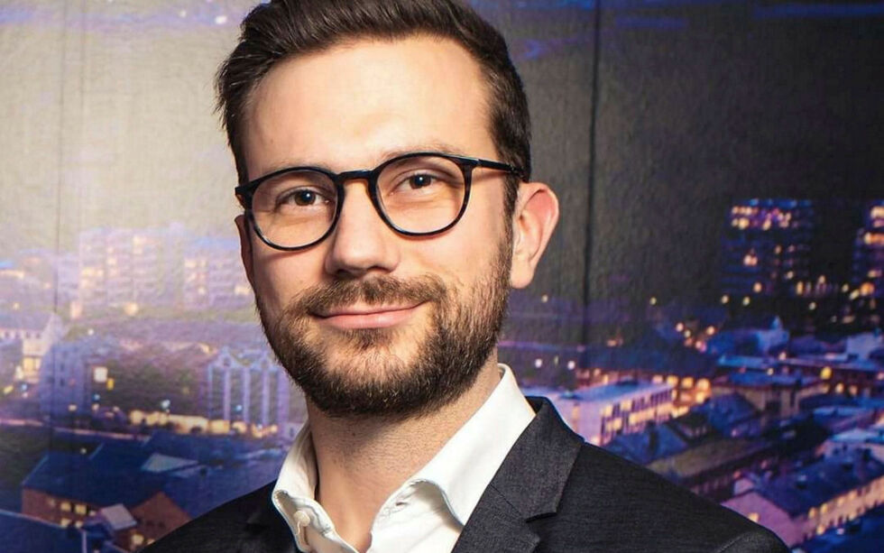 Vegard Loke Rønning er sogneprest i Kvalsund og svarer på denne ukas ti kjappe spørsmål.
Foto: privat