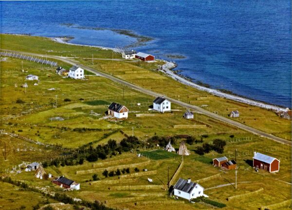 Widerøe flyfoto 1963 F - L