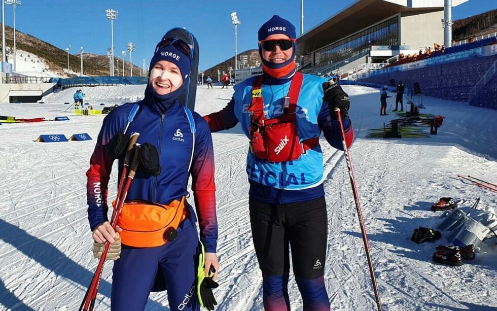 Marte Olsbu Røiseland er full av lovord om sin faste skismører. 
– Es­pen gjør en helt fan­tas­tisk jobb, og jeg vet ikke hva jeg skul­le gjort ut­en han, sier et av de norske gullhåpene i Beijing.
ALLE FOTO: PRIVAT