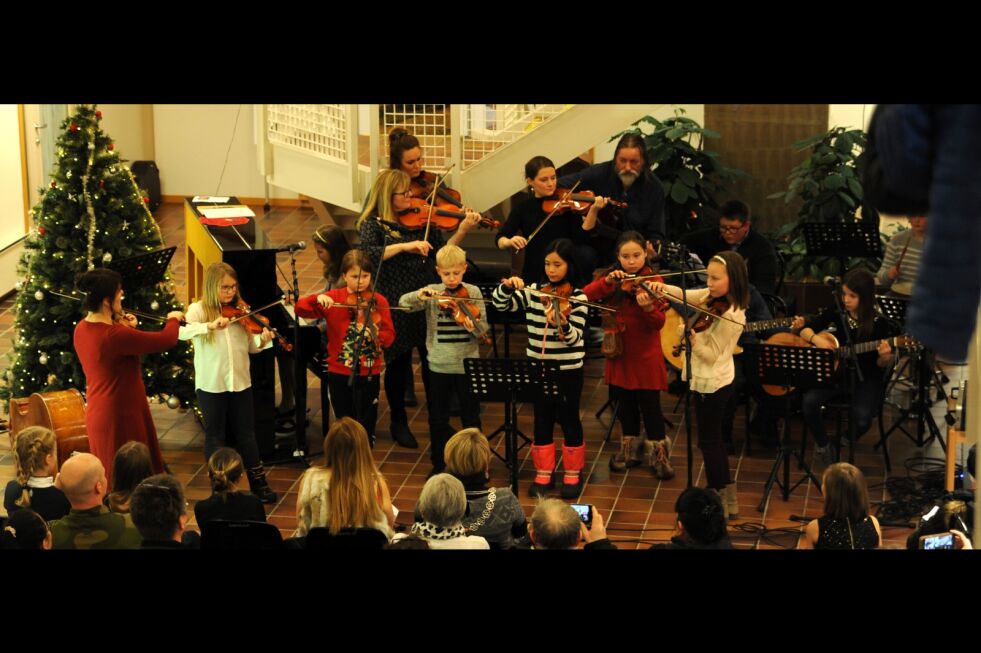 Junior Spellemannslag bærer spellemannstradisjonen videre.
 Foto: Hannah Persen