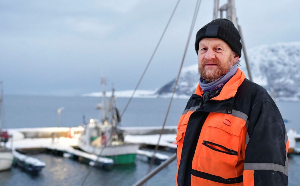 Bernt Wilhelmsen har fisket på Porsangerfjorden siden midten av 70-tallet, og har samlet opp mye erfaring og kunnskap om fjorden. Han er overrasket over at Forsvaret ønsker å etablere skytefelt i det beste fiskefeltet i fjorden.
 Foto: Irene Andersen