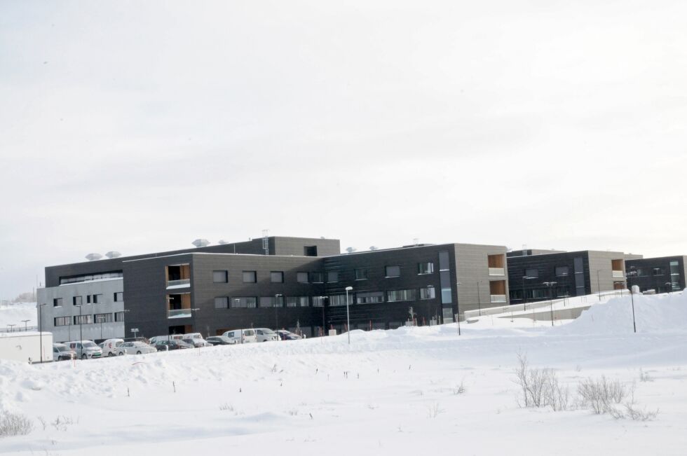 En rekke store problemer gjør at nysykehuset kan bli utsatt mye lengre enn til utgangen av april, som ennå er tidsplanen Finnmarkssykehuset jobber etter.
 Foto: Hallgeir Henriksen