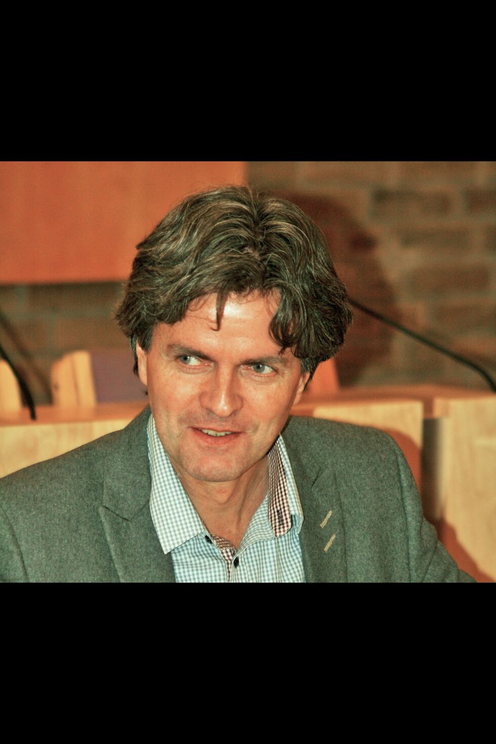 Fylkesrådmann Øystein Ruud sier seg fornøyd med 2015-regnskapet.
 Foto: Bjørn Hildonen