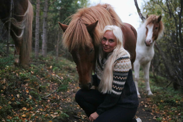 «Ride and Wine» tilbyr damer en helg med hester og terapi