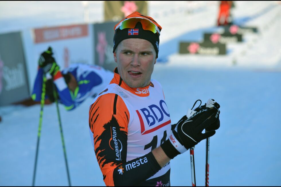 Daniel Stock gikk inn til en beskjeden plassering i sesongåpningen. I morgen, lørdag, sikter han seg imidlertid inn på en plass blant de seks beste. Sjur Røthe vant løpet etter at Martin Johnsrud Sundby ble disket for uregelmessig gåing.
 Foto: Erik Brenli
