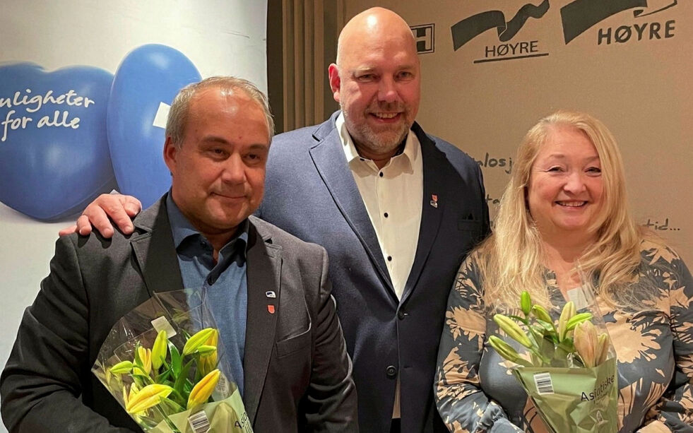 Leder i Vadsø Høyre, Hans-Jacob Bønå (midten) er veldig fornøyd med at partiet stiller med Johnny Aikio og Turid Strand på toppen av lista foran valget neste høst.