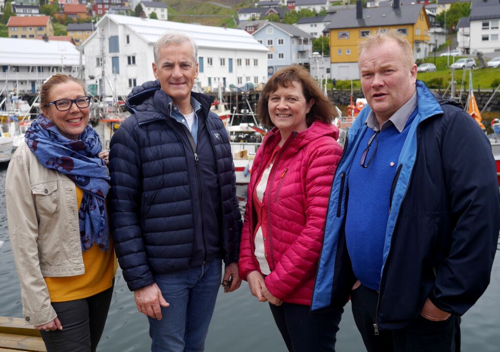 Jonas Gahr Støre besøkte Honningsvåg torsdag 4. juli. Fra venstre leder for Nordkapp Arbeiderparti, Kari Lene Olsen, Jonas Gahr Støre, Nordkapp-ordfører Kristina Hansen og Bjørn Inge Mo fra Kåfjord, som er Arbeiderpartiets førstekandidat på Troms og Finnmark Arbeiderpartis fylkestingsvalgliste for 2019.
 Foto: Geir Johansen