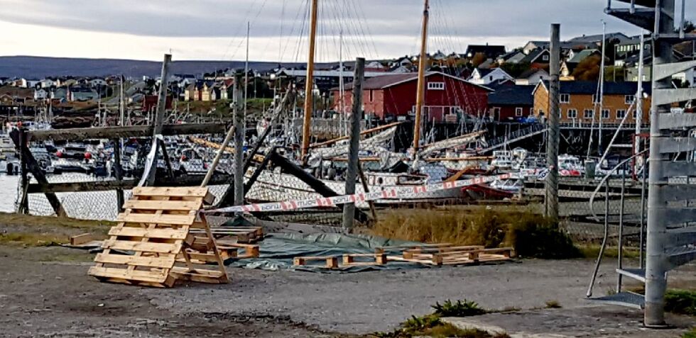 Den døde mannen ble funnet tidlig mandag morgen ved havna i Vadsø.
 Foto: Torbjørn Ittelin