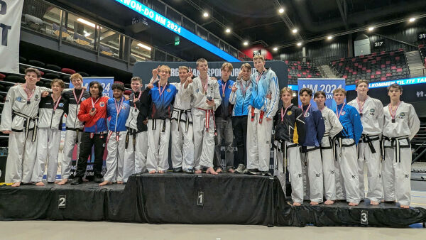 Medaljedryss for Lakselv og Kirkenes