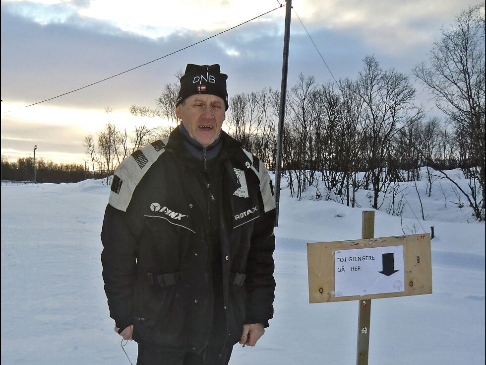 Otto Daniloff og Tana skiskytterlag hadde lagt ned løypekjøringen grunnet lite midler. Men etter at formannskapet åpnet lommeboka for kommunens eneste offentlige løype, startet de igjen å kjøre opp løypene.
 Foto: Erik Brenli (arkiv)