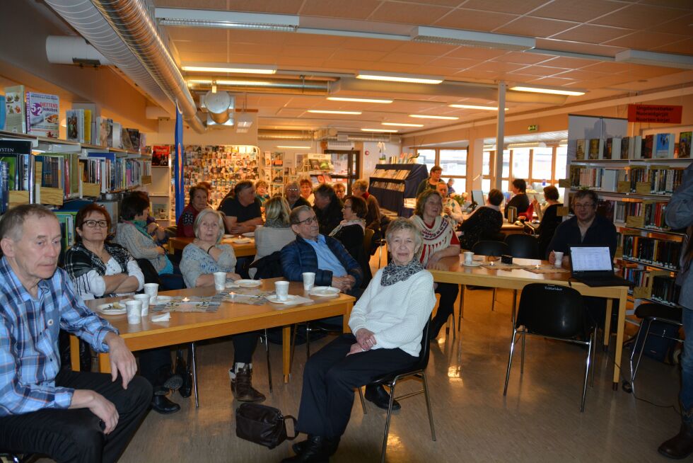 Markeringen av kvenfolkets dag, torsdag 16. mars, samlet over 40 personer på Porsanger bibliotek.
 Foto: Kristin Marie Ericsson